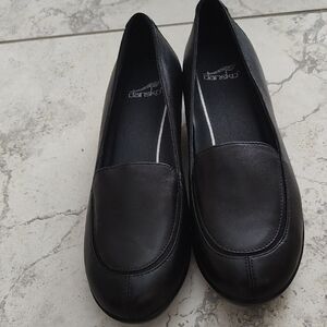 Dansko Black Flats Classic Minimalist Design 8.5 9 Size 39